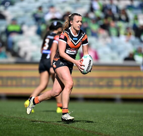 Caitlin Turnbull in action for Wests Tigers.