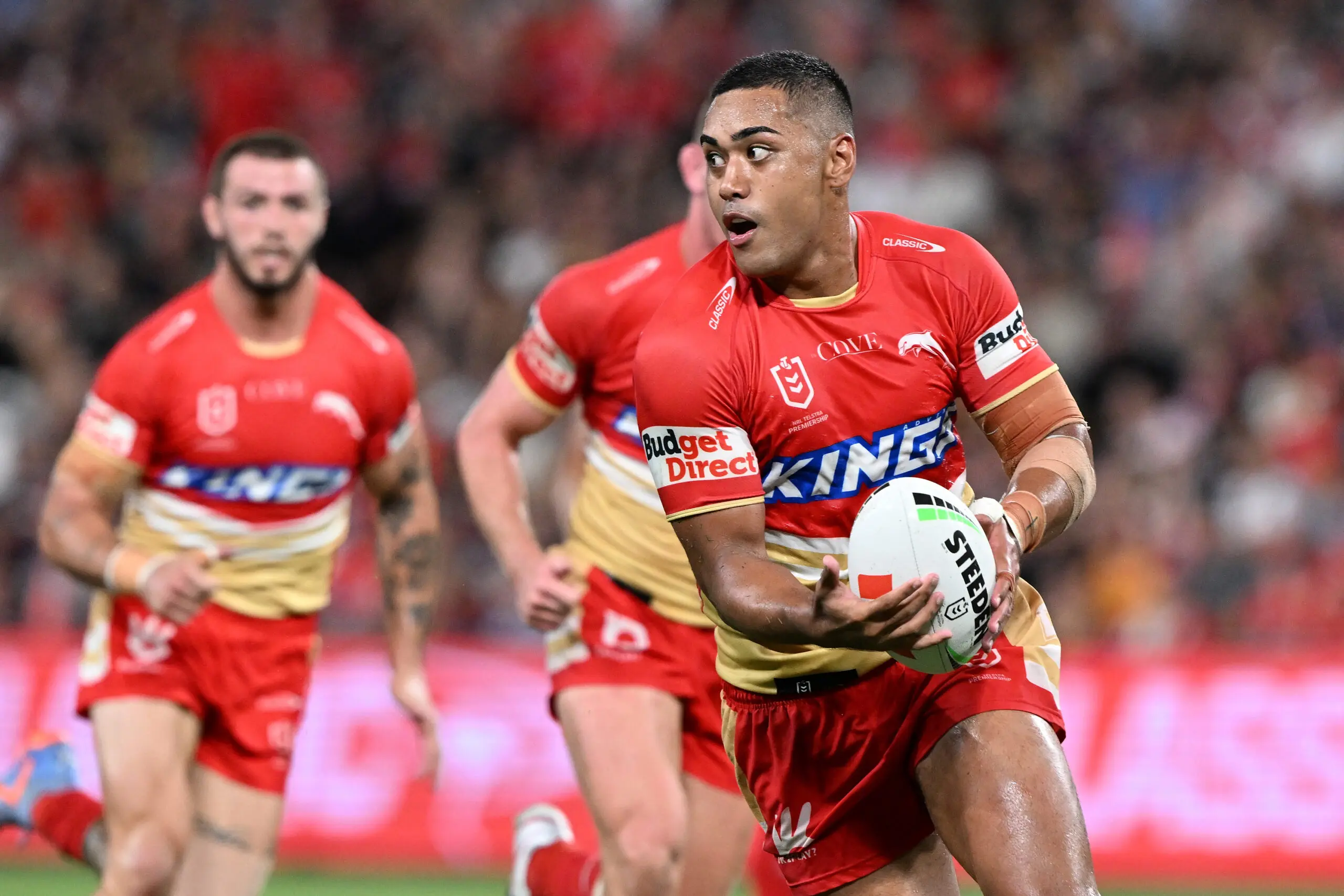 Dolphins Keep Star Forward for Another Season