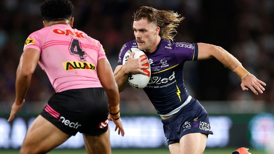 Papenhuyzen Dedicates Himself to Golf