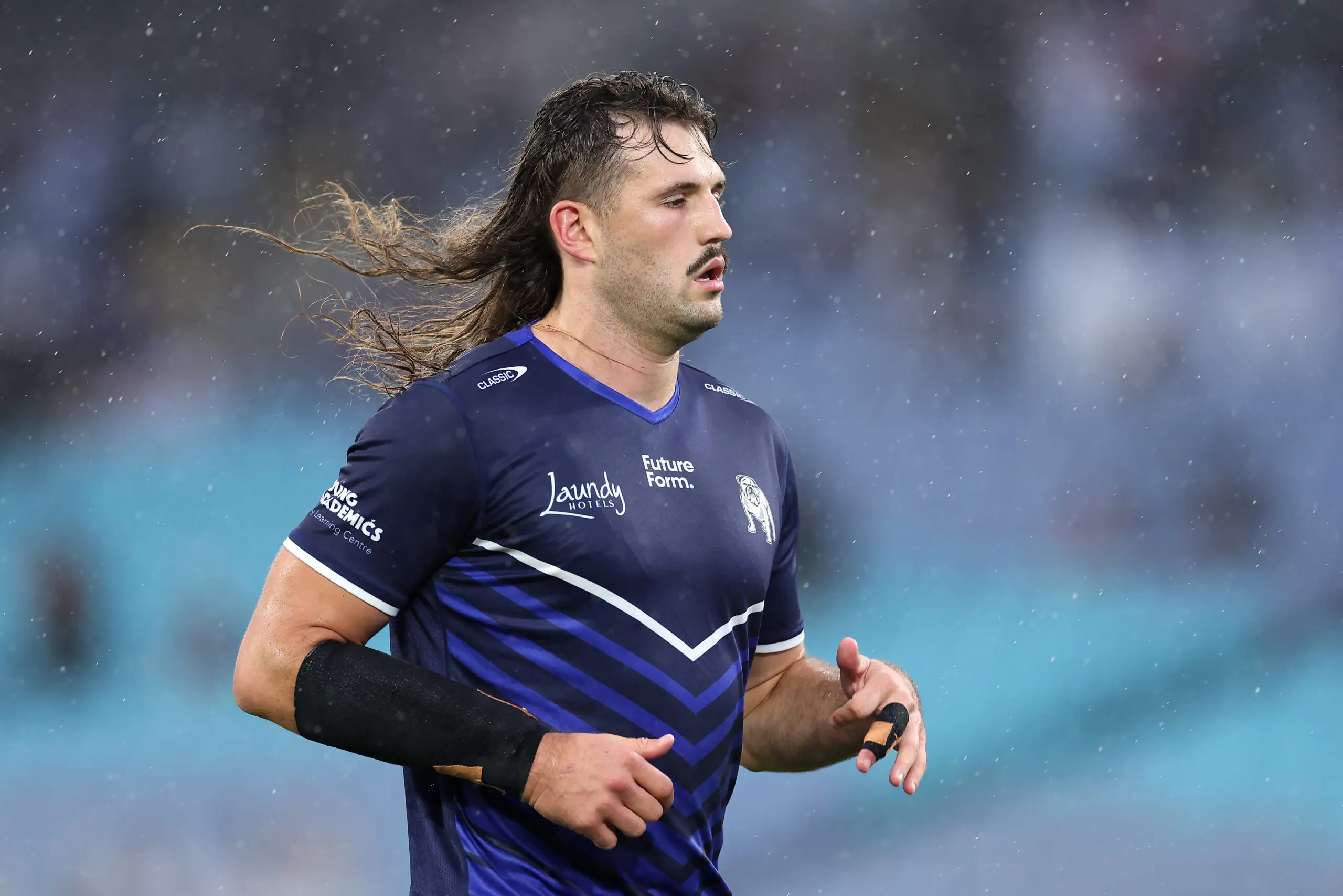 Bears Sign Josh Curran to Three-Year Deal