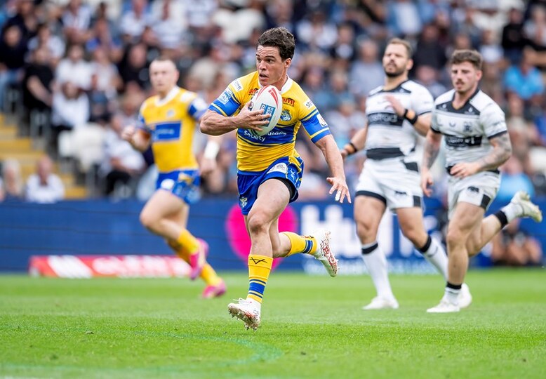 Leeds Readies for Vegas Showdown with Test Match