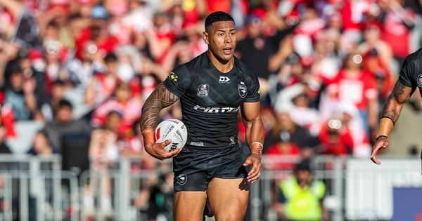 Storm sign Jamayne Isaako