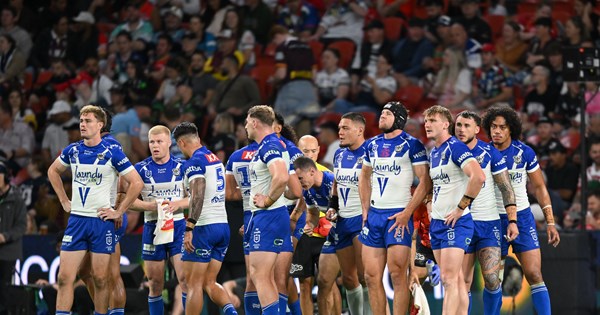 Bulldogs Go Down To Sharks At Magic Round