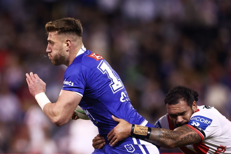 Bulldogs make call on front rower’s future