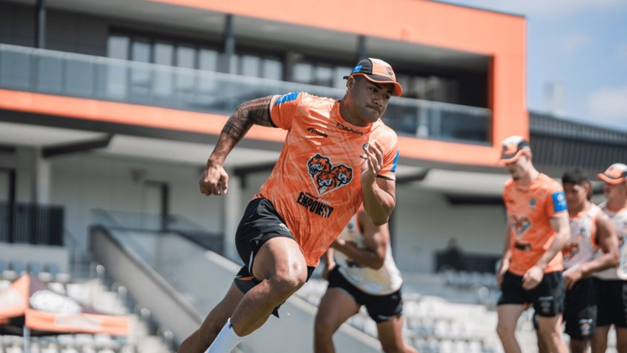 Multiple clubs interested in off-contract Tigers back